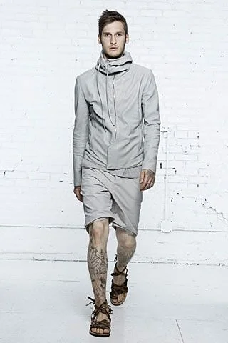 Look 18